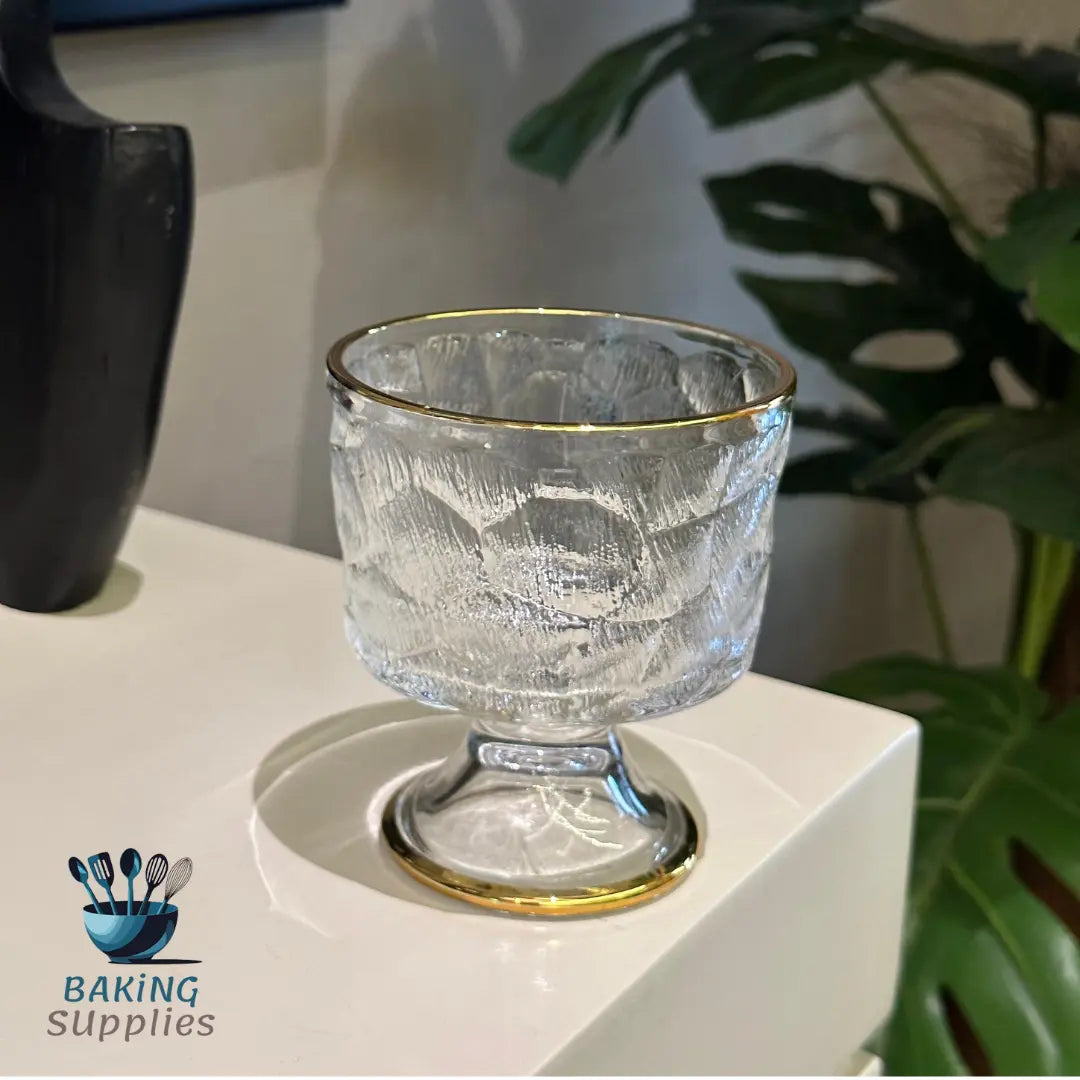 Decorative glass bowl with gold rim 