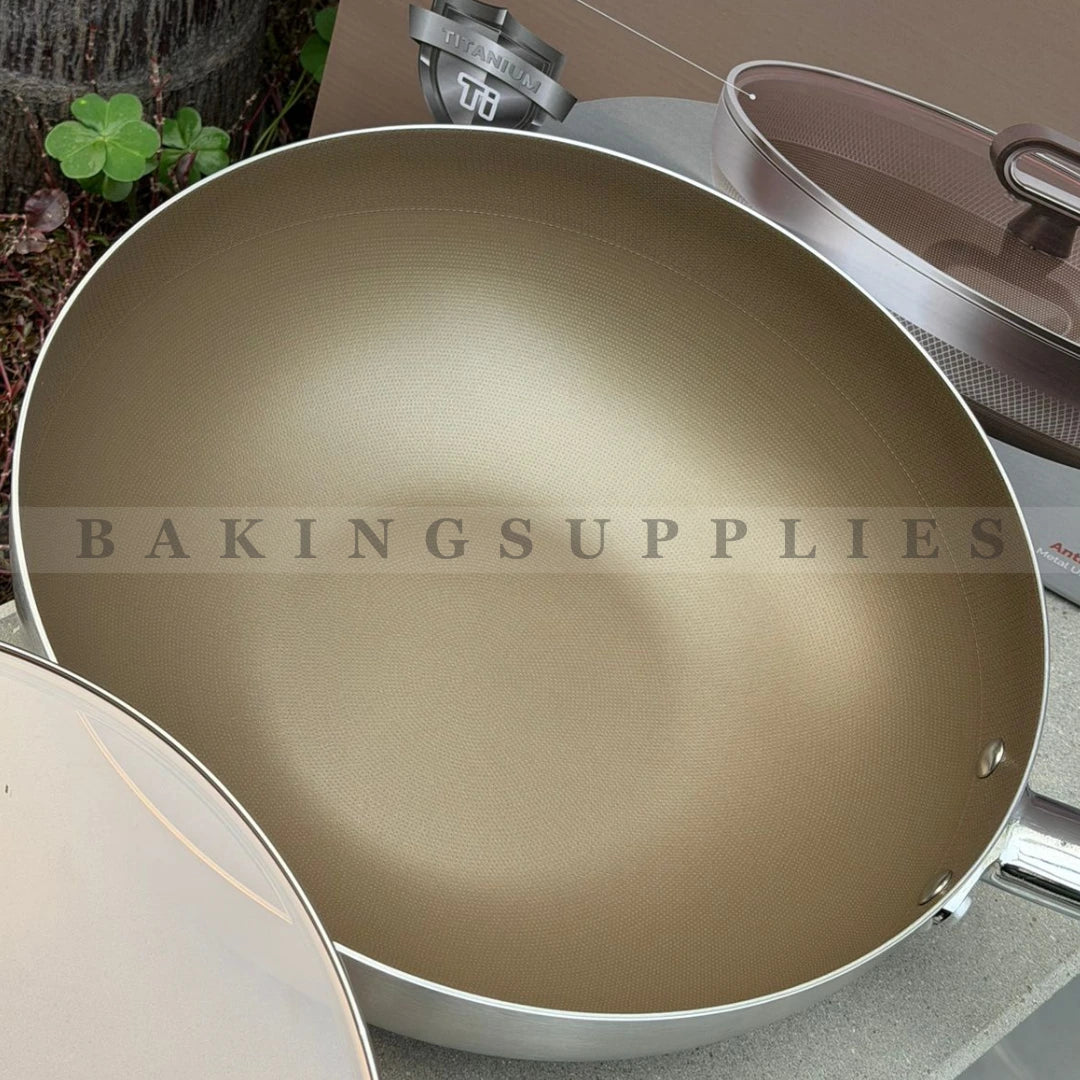 Imported Laser Coated Deep Karahi 32cm with Glass Lid