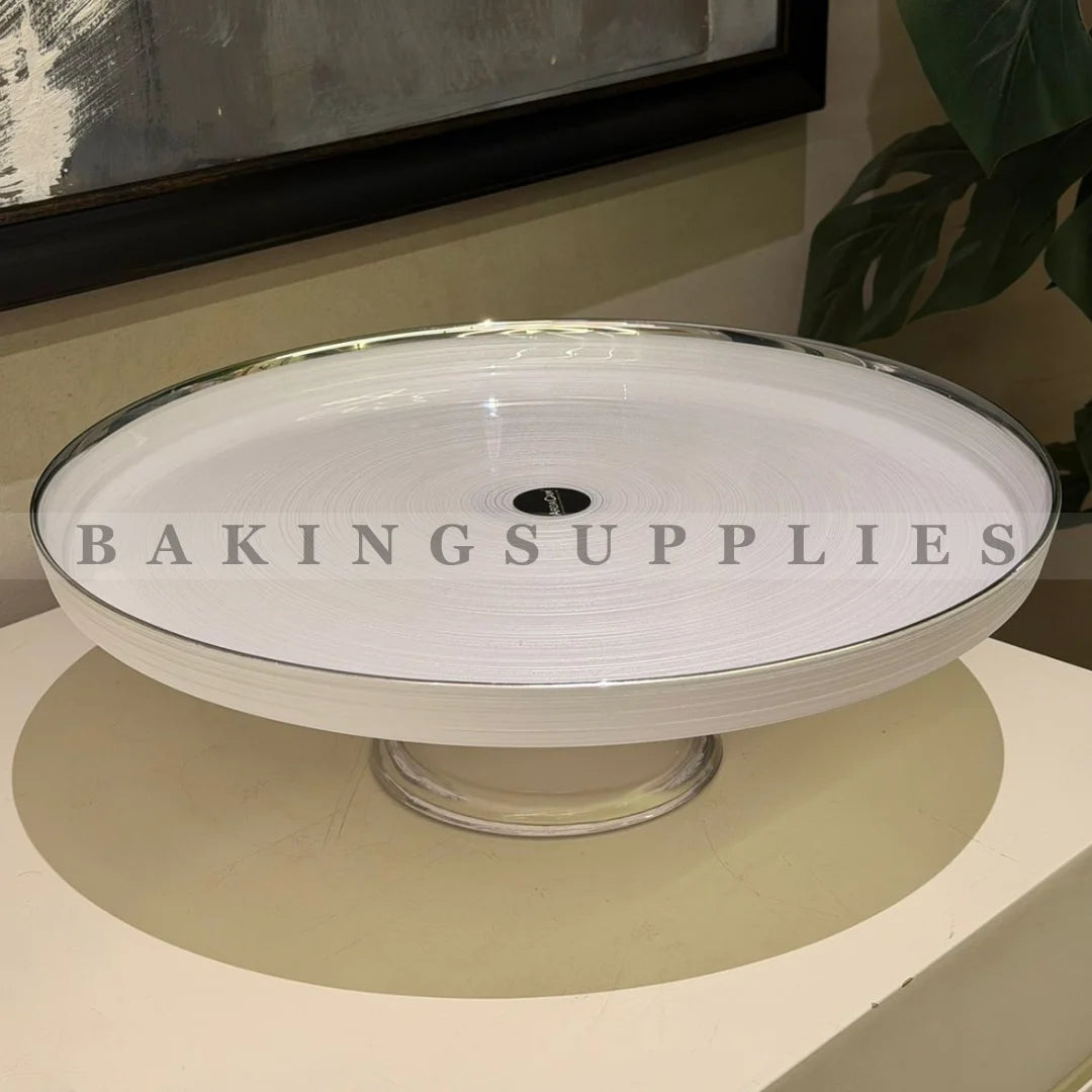 Off-White Cake Dish with Gold Rim – Elegant Dessert & Cake Server