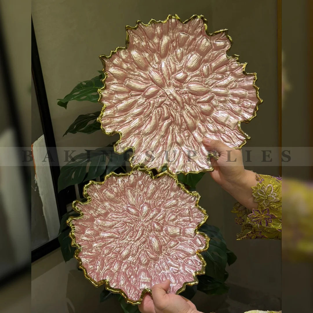 Set of 2 Serving Platters – Elegant Design