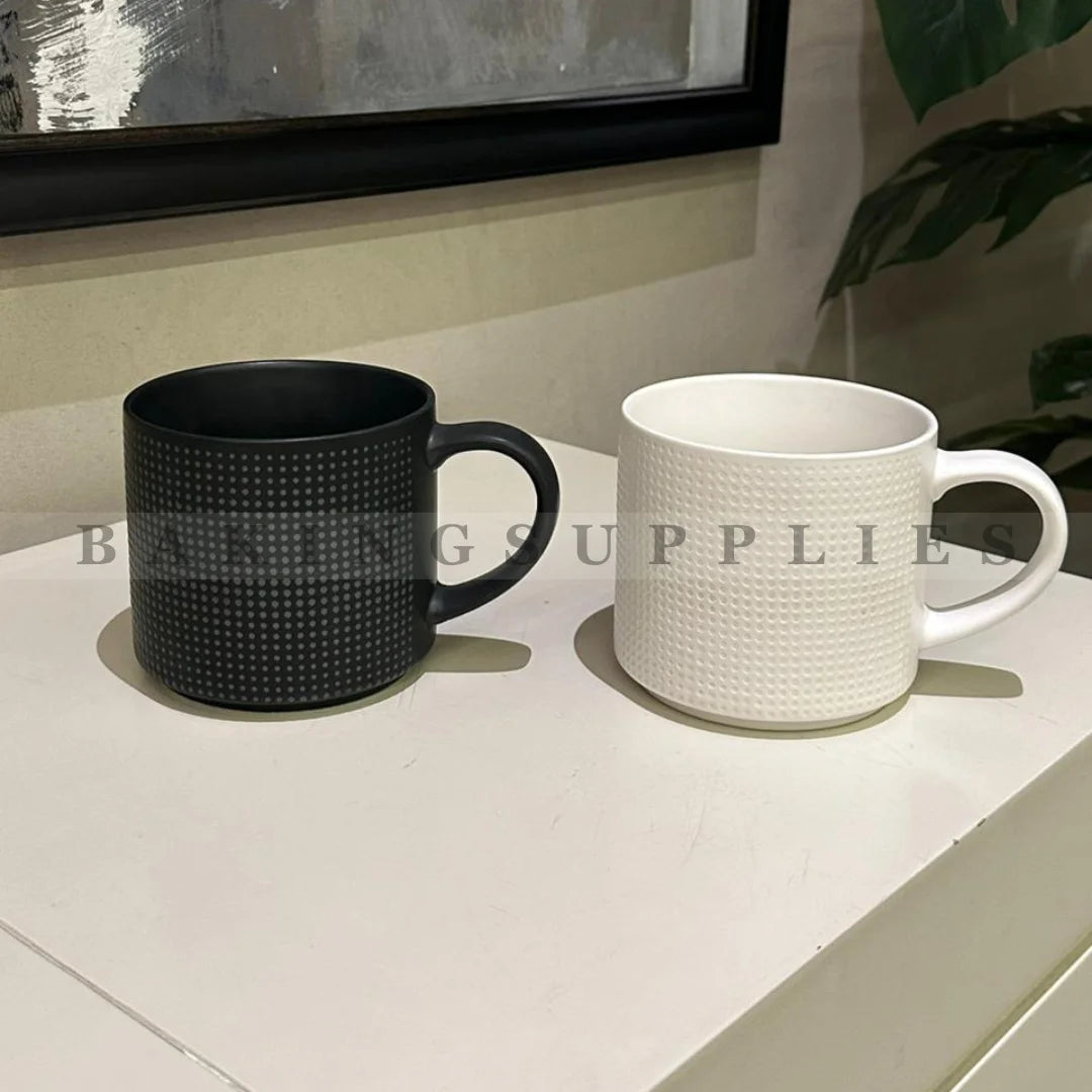 Set of 6 Mugs – Black & White Collection